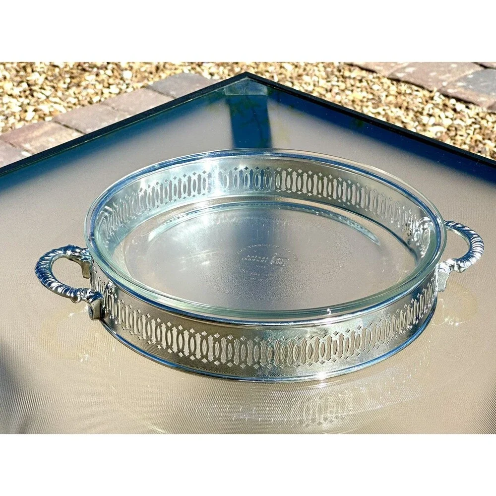 International Silver Co Silver Plated Ring Pie Holder Anchor Hocking Glass Dish